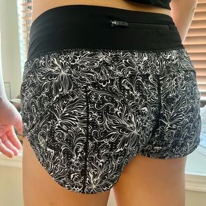 Lululemon shorts size 8